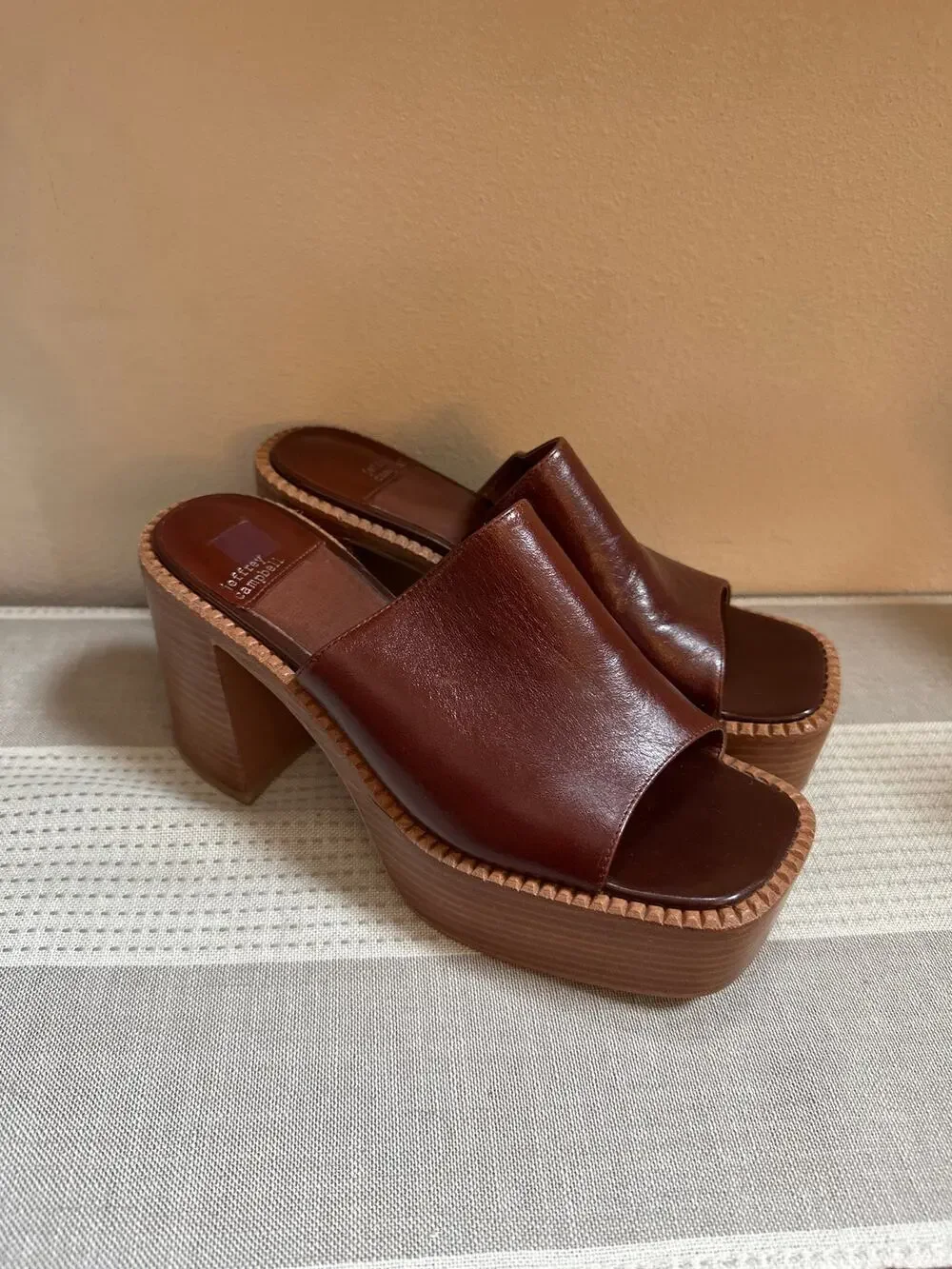 JEFFREY CAMPBELL Concert Platform Slide Sandal Leather Mules Size 9 Rich Brown